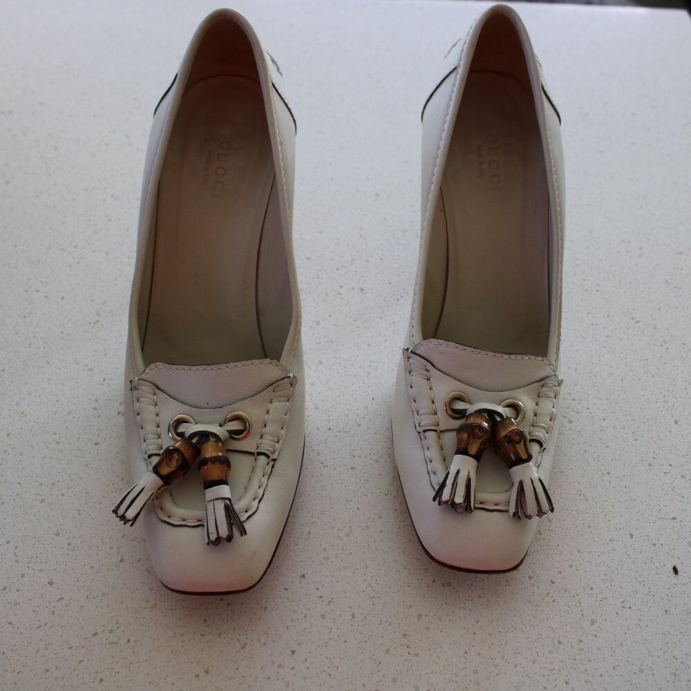 Gucci White Leather Bamboo Tassel Loader Pumps